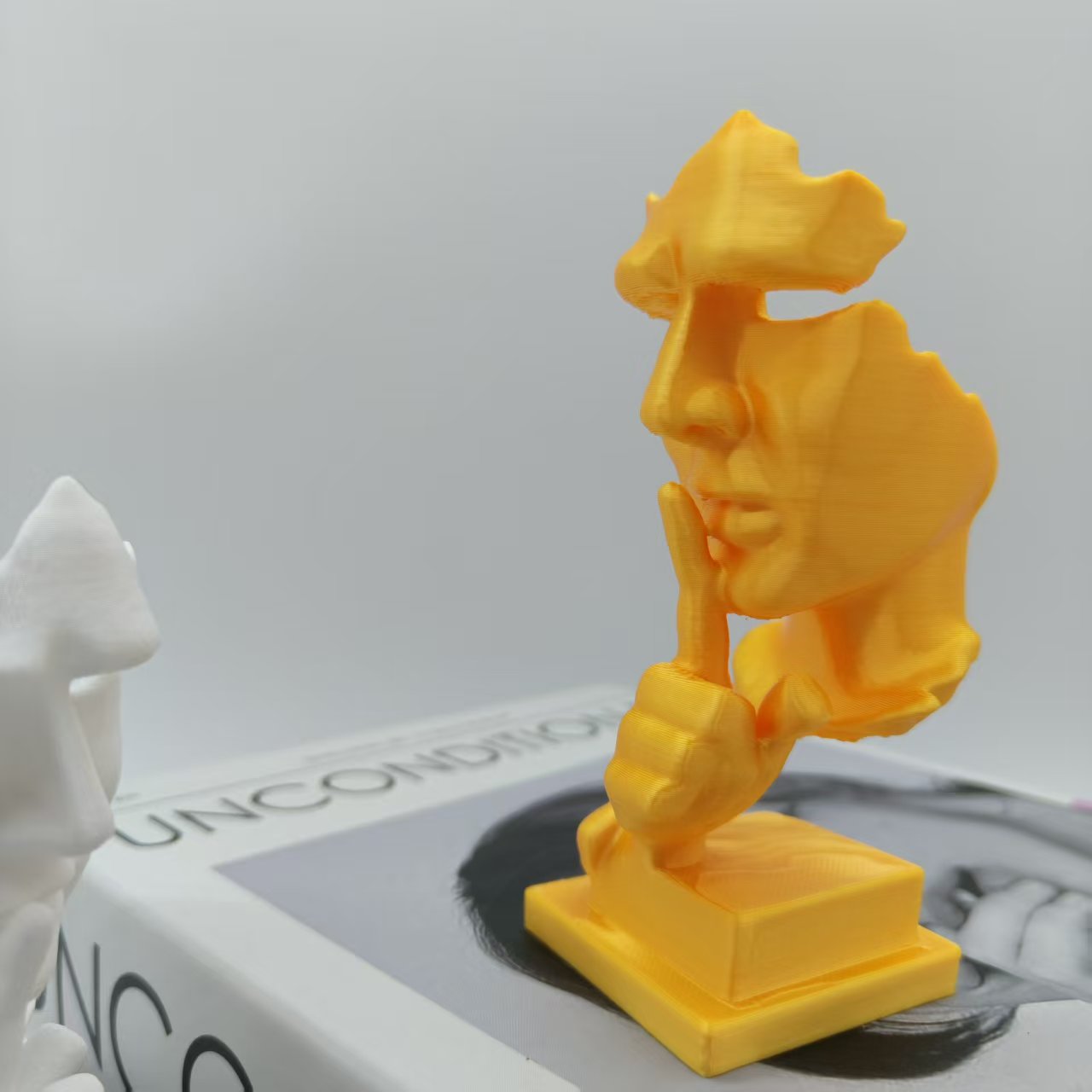 Denker-Statue, Silence Is Gold – 3D Printing Household Items Bewertung und Preis